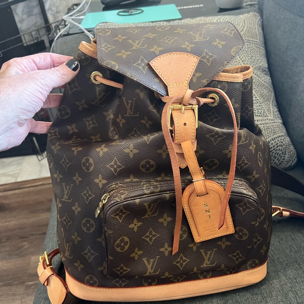 Rare Louis vintage backpack with vanchetta replaced last year